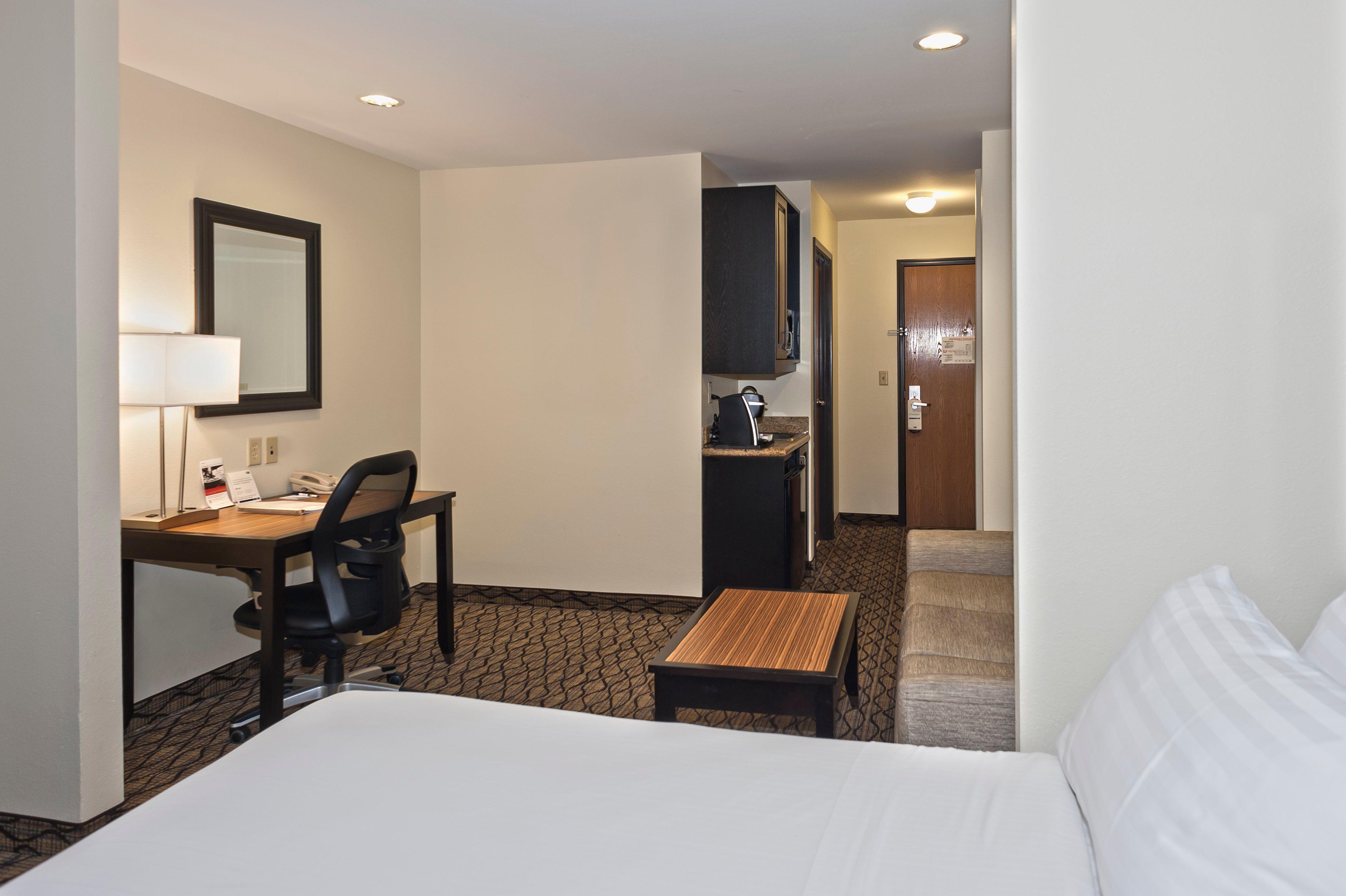 Holiday Inn Express Hotel & Suites Chanhassen By Ihg Экстерьер фото